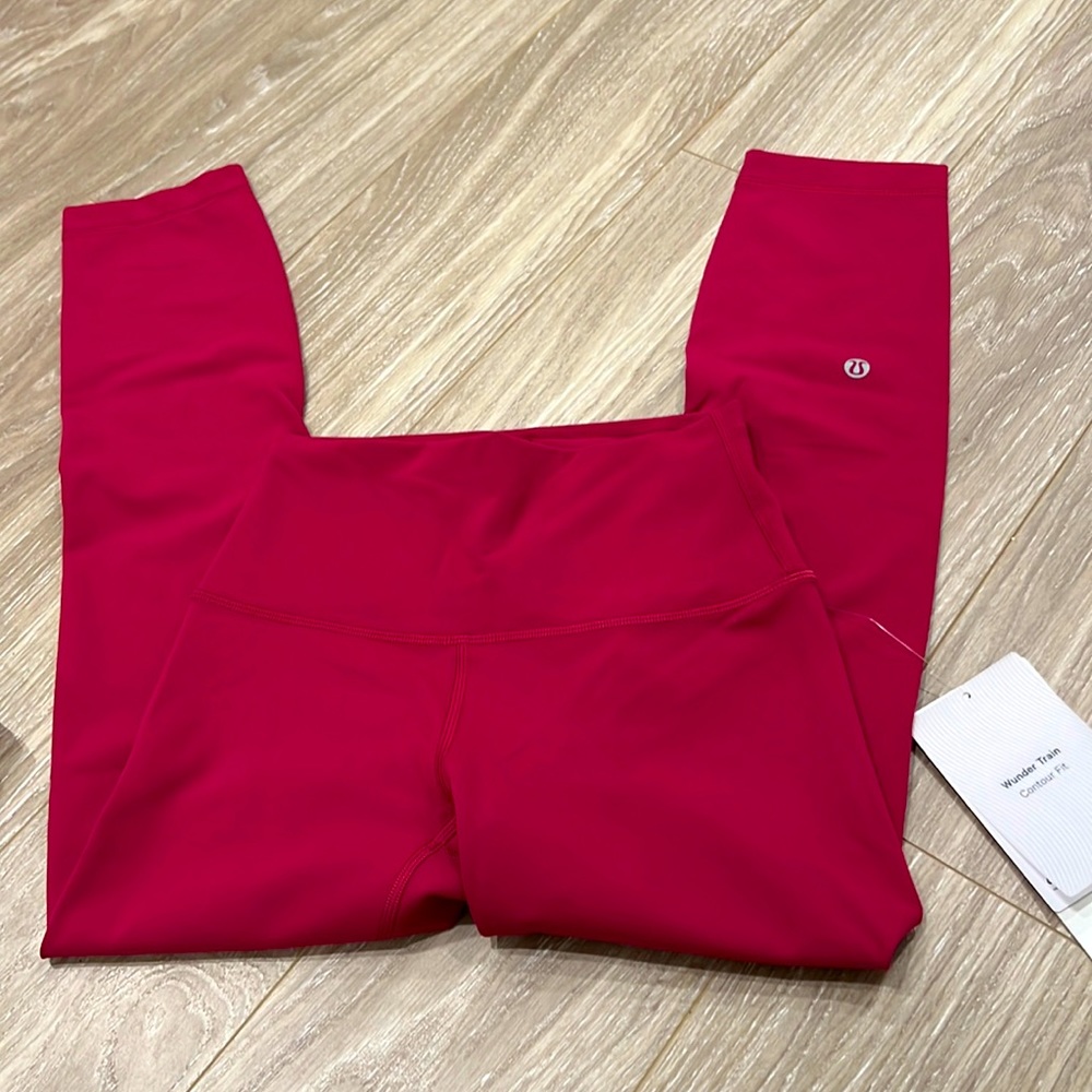 Lululemon Wunder Train HR Crop 23” Contour Fit Leggings